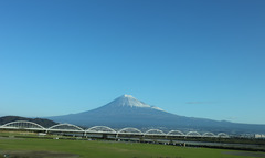 Fuji1124-1.jpg