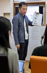H300608_03_yoshitomisensei2.jpg