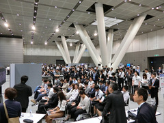 H300610_ago09_table.jpg