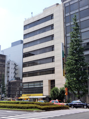 H300715_01_buil.jpg