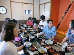 H300819_2.jpg
