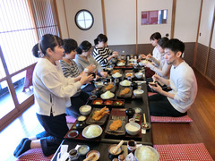 H310225_aya.jpg
