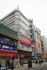 H310331_ginzabuil.jpg