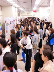 R010525_04_poster.jpg